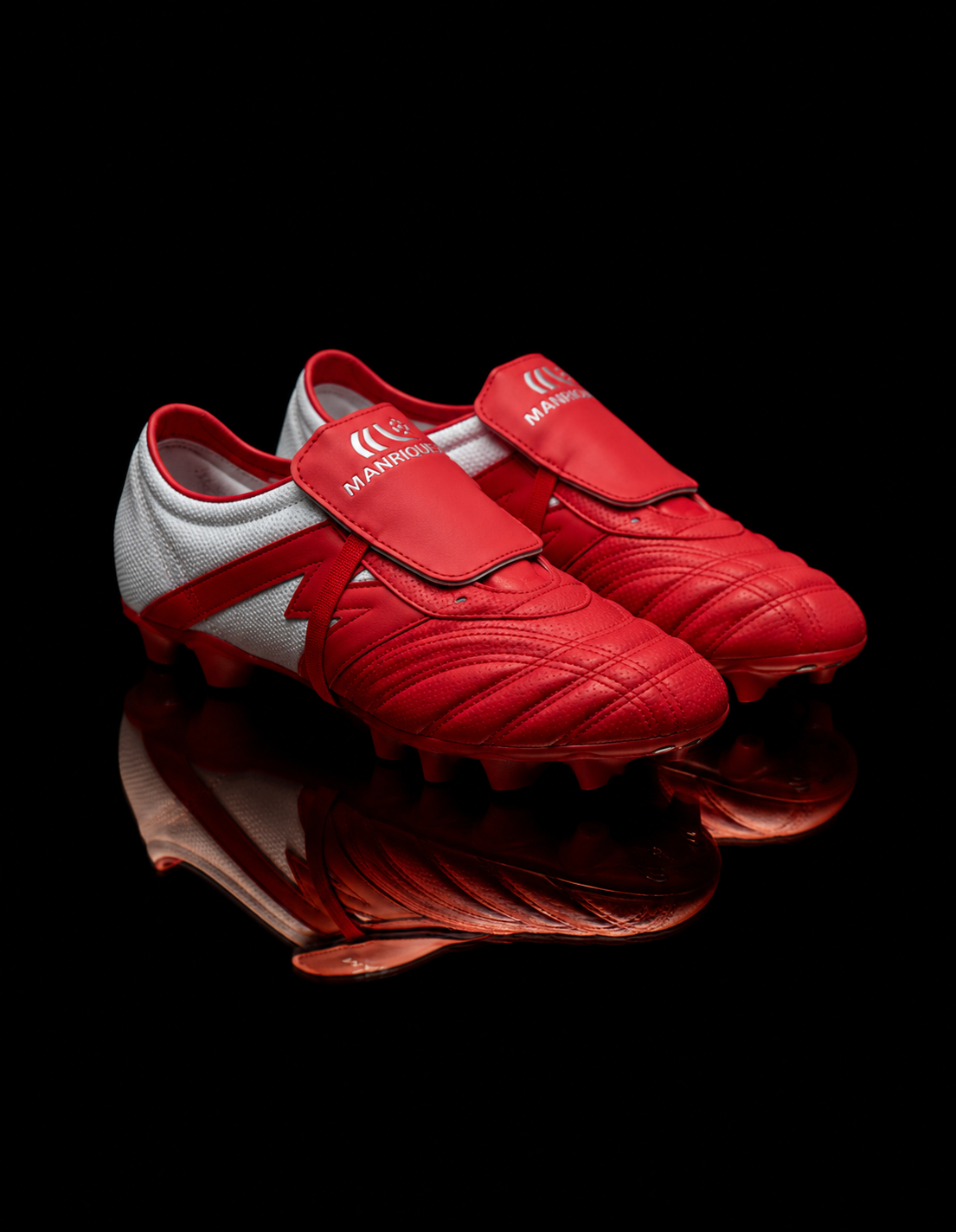Tachones de fútbol Manríquez MITHOS | Rojo y Plata