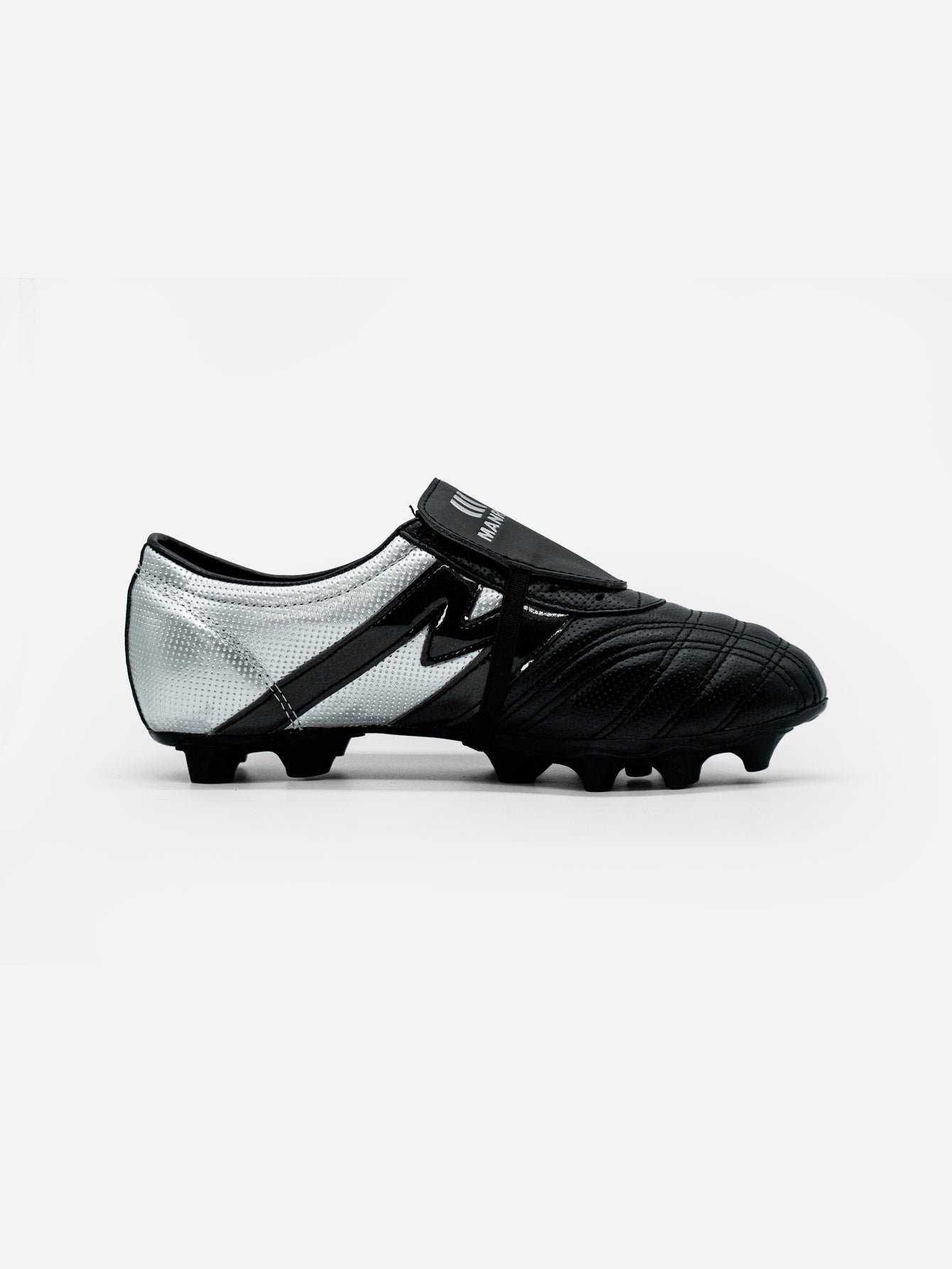 Tachones de fútbol Manríquez MITHOS | Negro y Plata