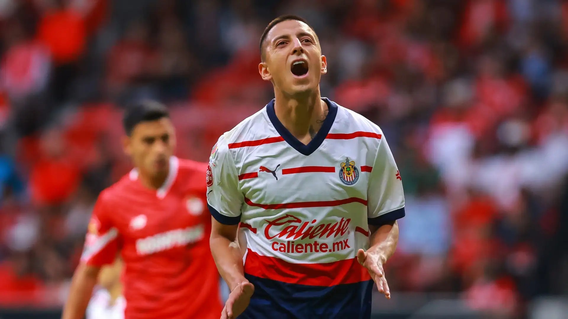 Jersey Firmado Chivas Visitante 2023-2024 | "El Piojo" Alvarado - Talla M