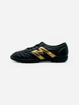 Tenis Fútbol Rápido Manríquez MITHOS | Negro y Dorado