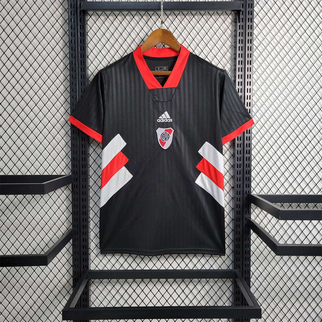 Camiseta Adidad River Icons